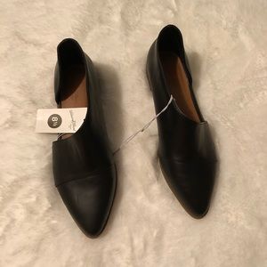 New with tags women’s booties